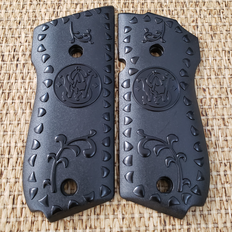 Smith And Wesson Grip Cander Trade Llc 4810